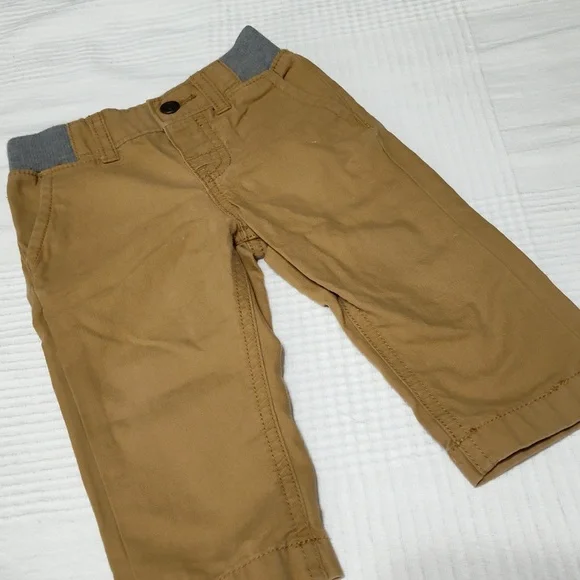 2 Carter's pants size9m - Picture 2 of 6